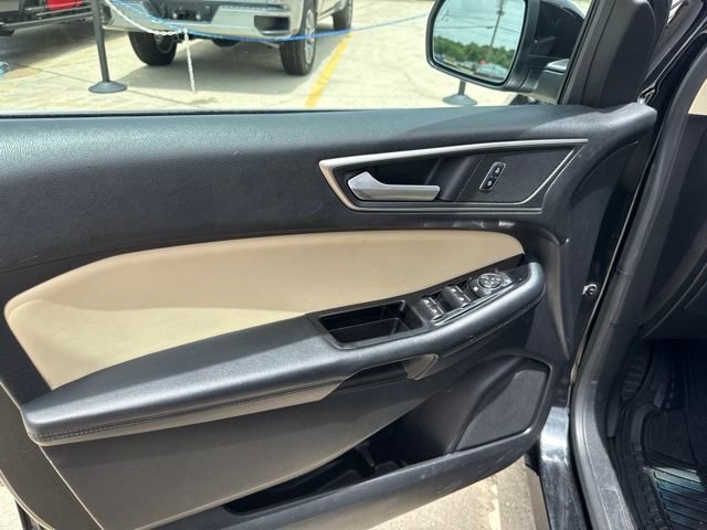 Used 2015 Ford Edge SEL w/ Equipment Group 201A FWD image 4