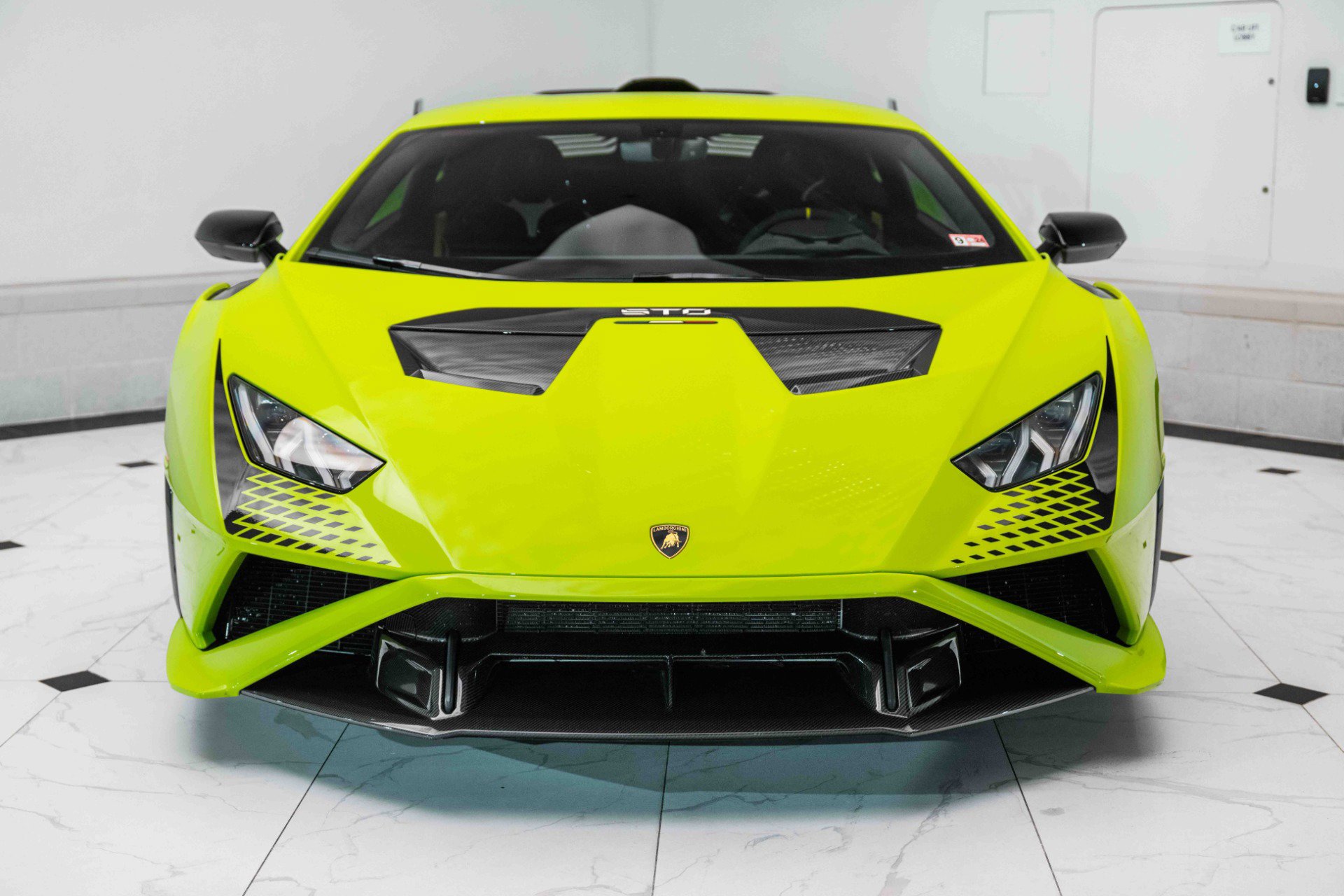 Used 2022 Lamborghini Huracan STO image 4