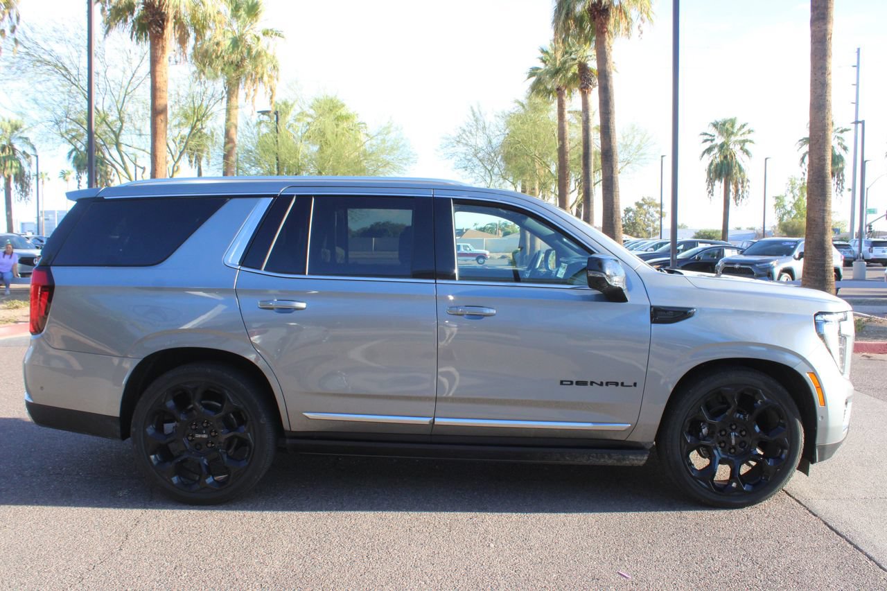 Used 2026 GMC Yukon Denali AWD/4WD image 6