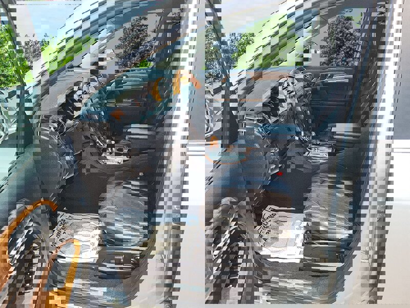 Used 2009 Buick Enclave CXL w/ Driver Confidence Package image 10