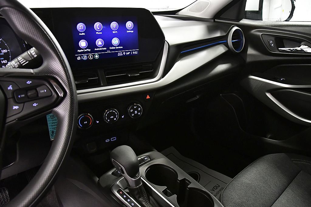 Used 2024 Chevrolet Trax LS w/ LS Convenience Package image 19