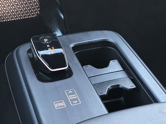 Used 2023 Nissan Ariya FWD image 22