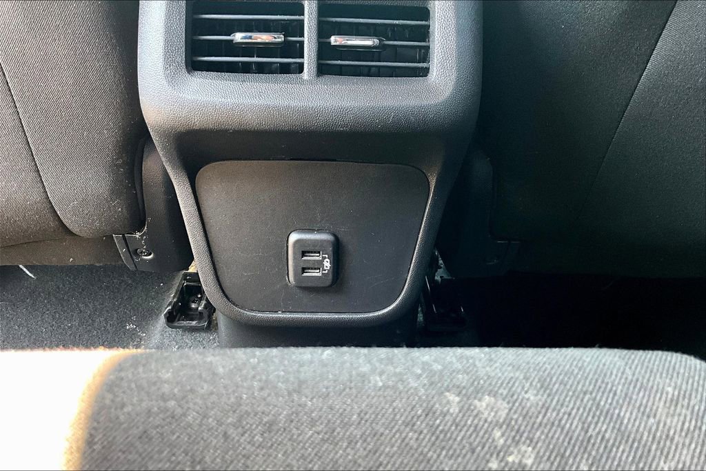 Used 2023 Chevrolet Equinox LT w/ Driver Convenience Package image 31