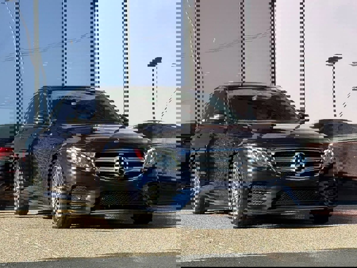 Used 2018 Mercedes-Benz E 300 image 18