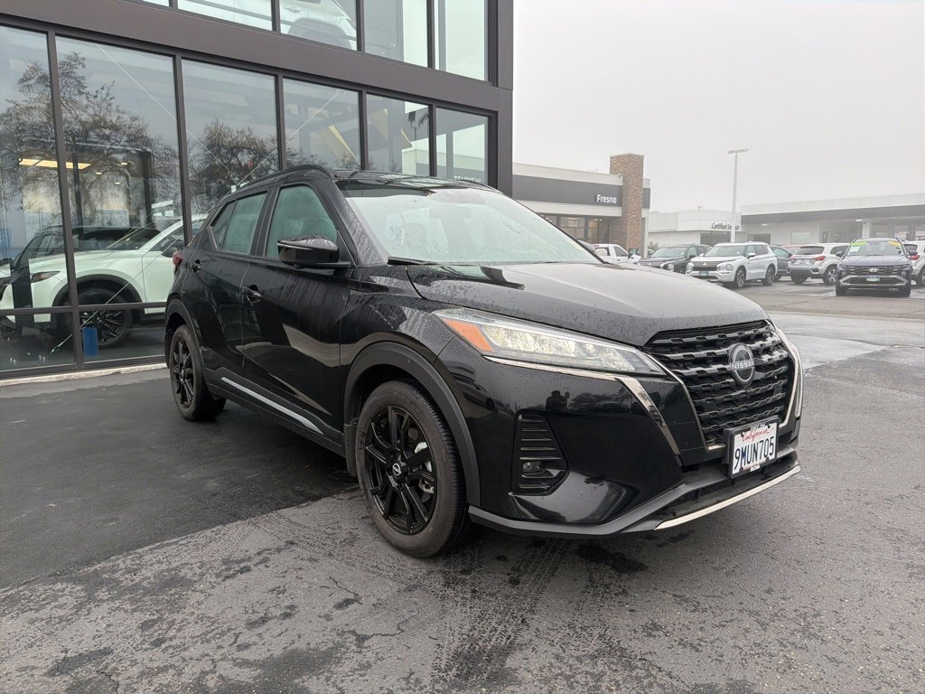Used 2024 Nissan Kicks SR w/ SR Premium Package image 1