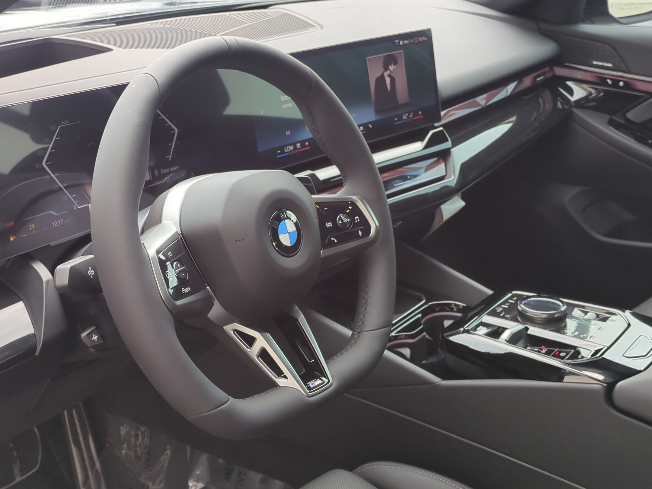 Used 2027 BMW 530i xDrive w/ M Sport Package AWD/4WD image 18