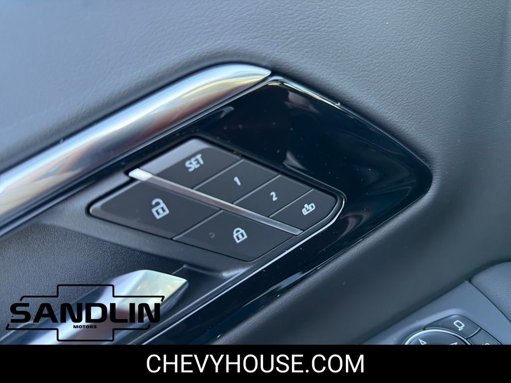 New 2026 Chevrolet Suburban Premier image 14