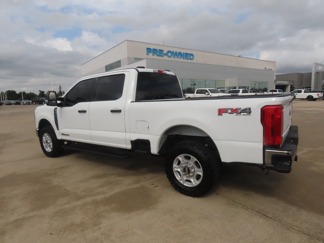 Used 2025 Ford F250 XLT w/ FX4 Off-Road Package AWD/4WD image 16
