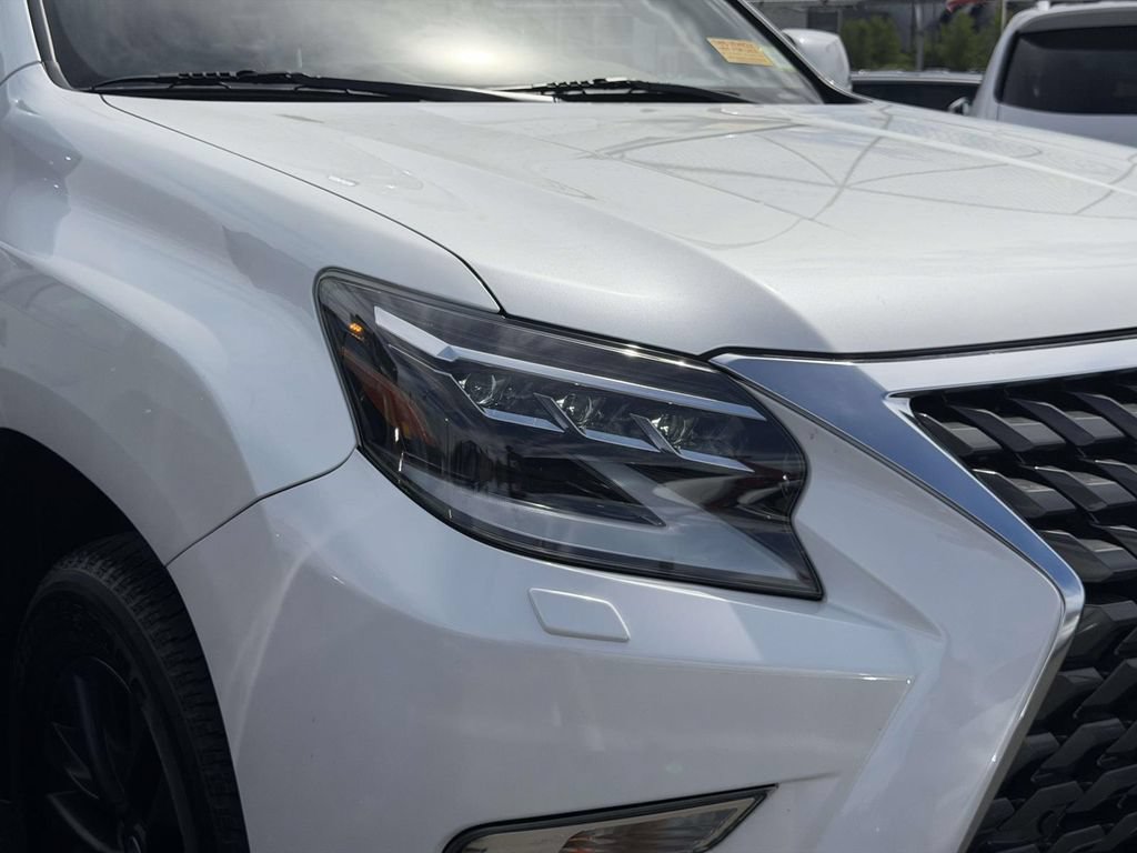 Used 2023 Lexus GX 460 Premium w/ Premium Package AWD/4WD image 10