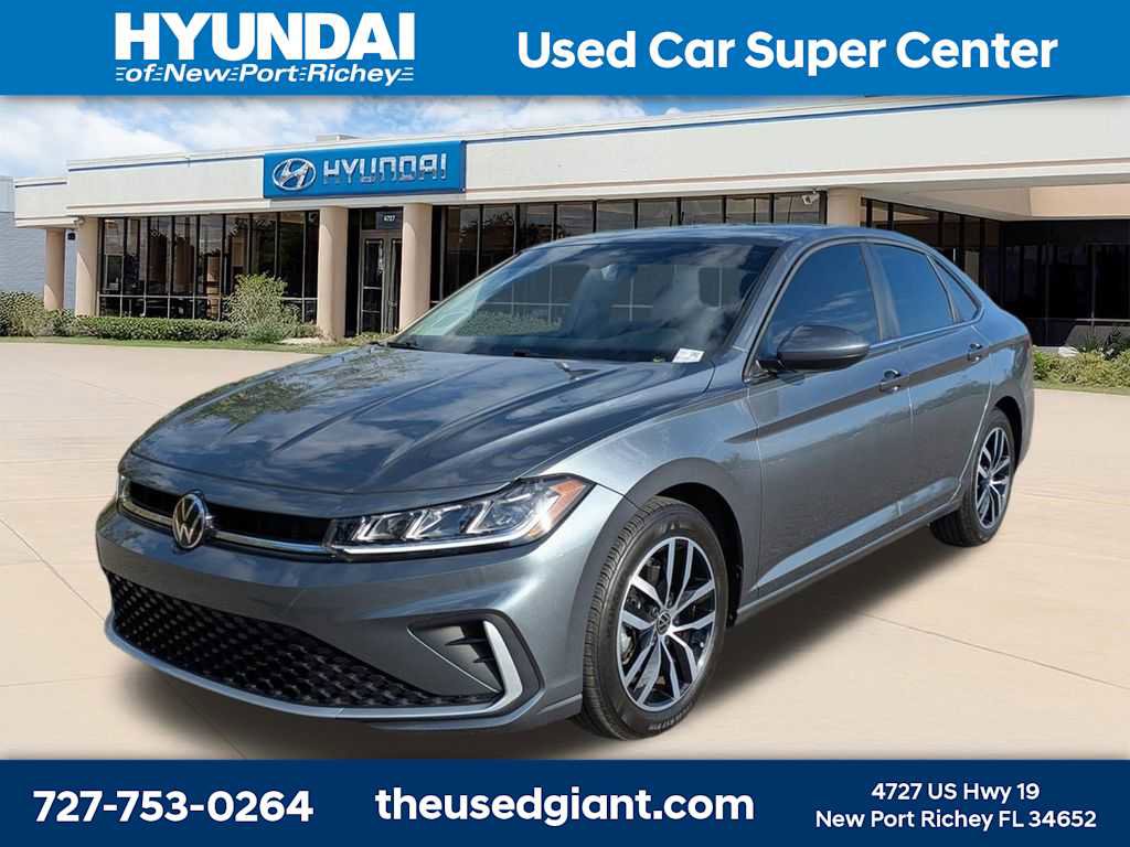 Used 2025 Volkswagen Jetta SE