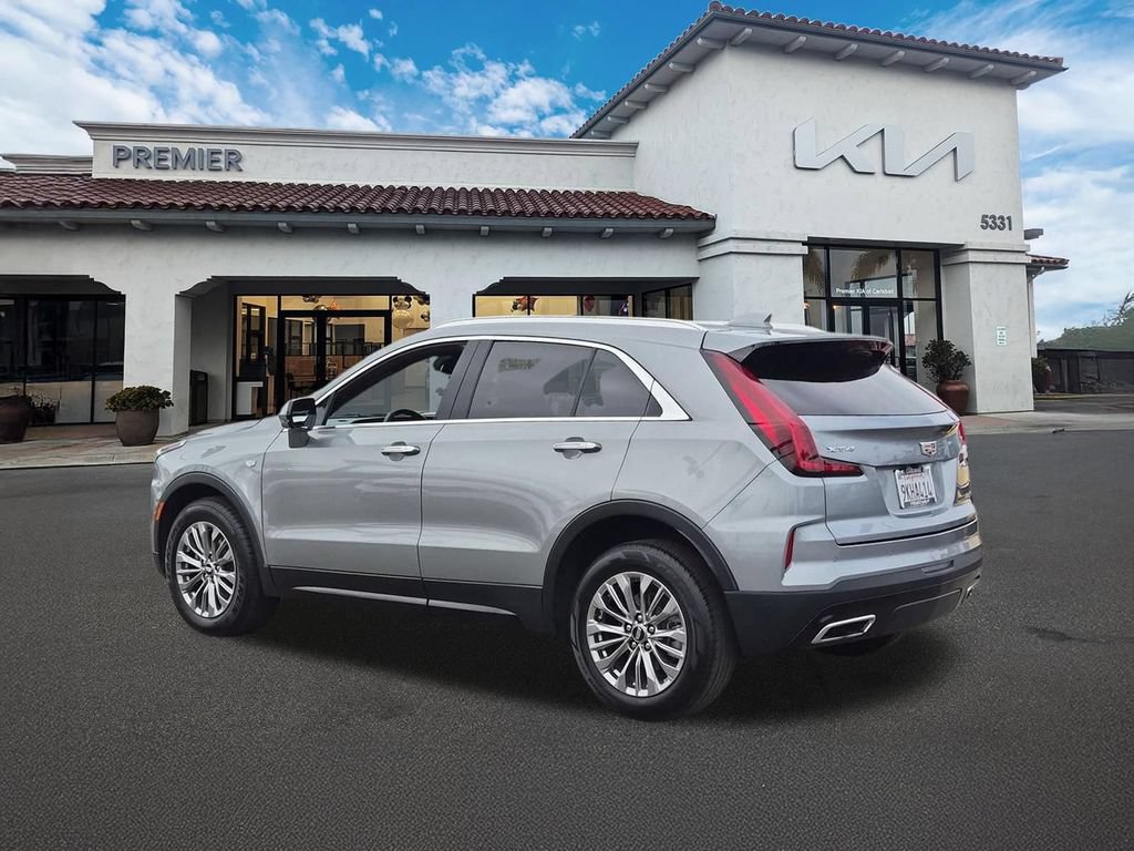 Used 2024 Cadillac XT4 Premium Luxury FWD image 6