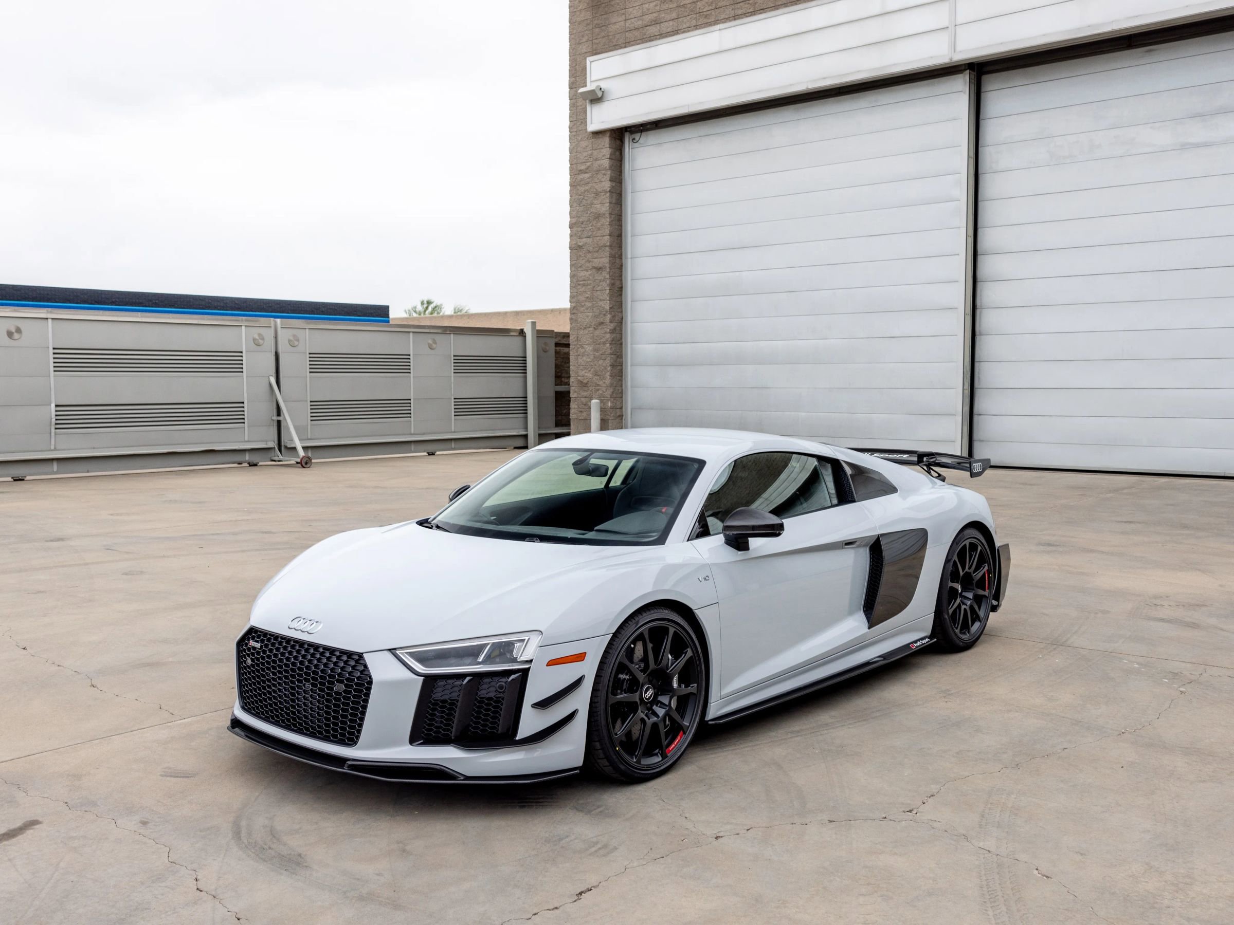 Used 2018 Audi R8 V10 plus image 22