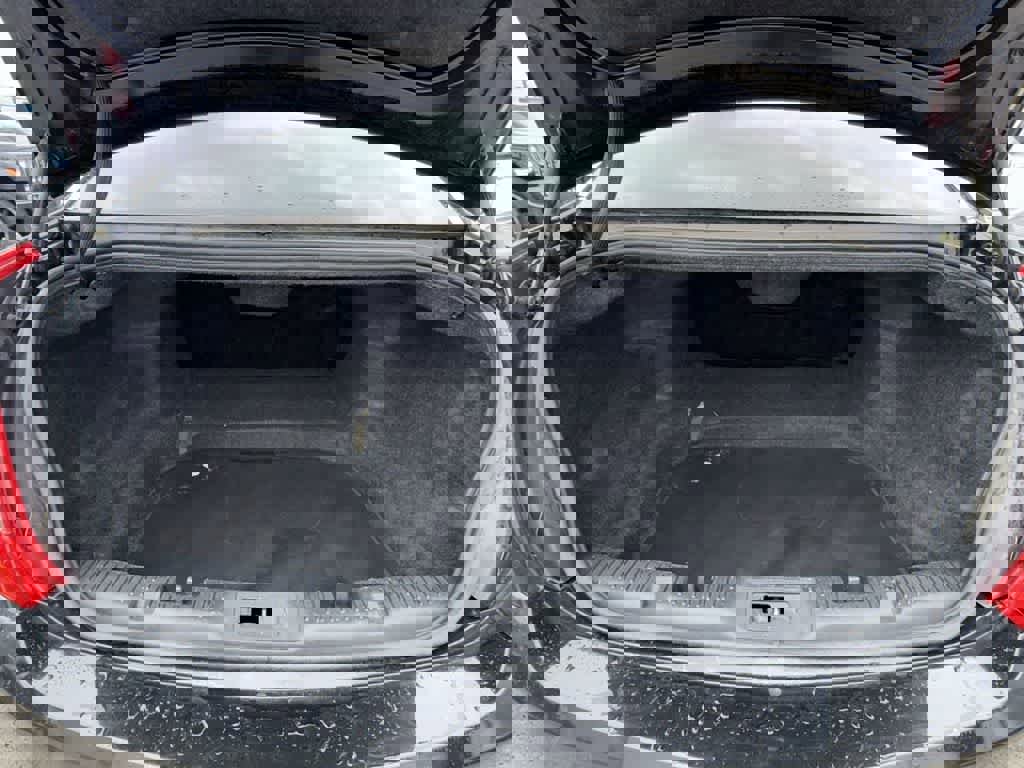 Used 2015 Lincoln MKS AWD w/ Equipment Group 201A image 21