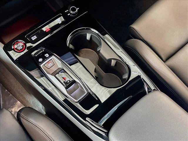 New 2027 Audi SQ6 e-tron Premium Plus AWD/4WD image 14