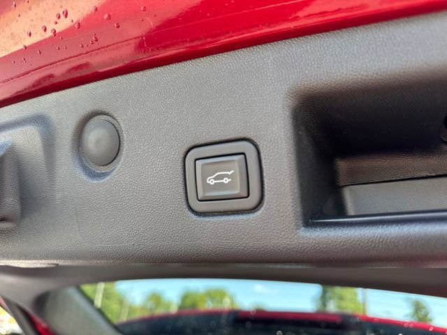 Used 2024 Chevrolet Equinox RS w/ RS Leather Package image 28