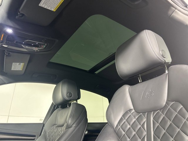 Used 2023 Audi SQ5 Prestige w/ Prestige Package image 28