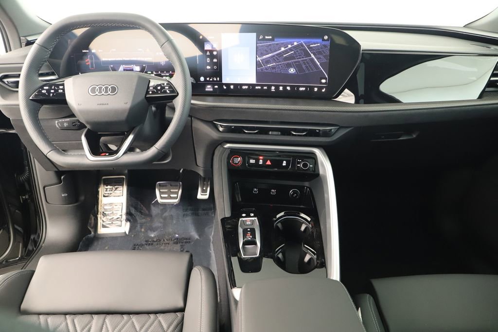 New 2025 Audi SQ5 Premium Plus image 18
