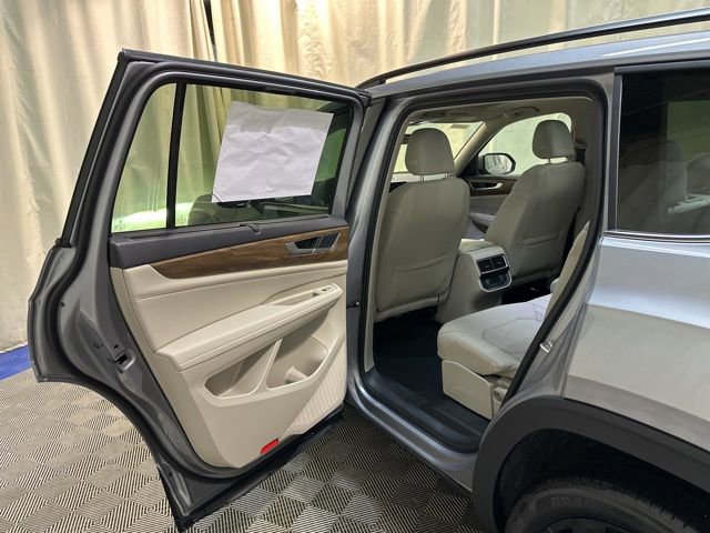 New 2026 Volkswagen Atlas SE image 28