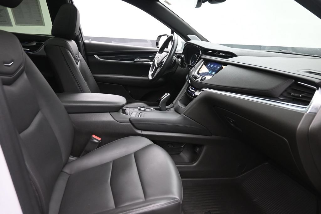 Used 2023 Cadillac XT5 Premium Luxury AWD/4WD image 9