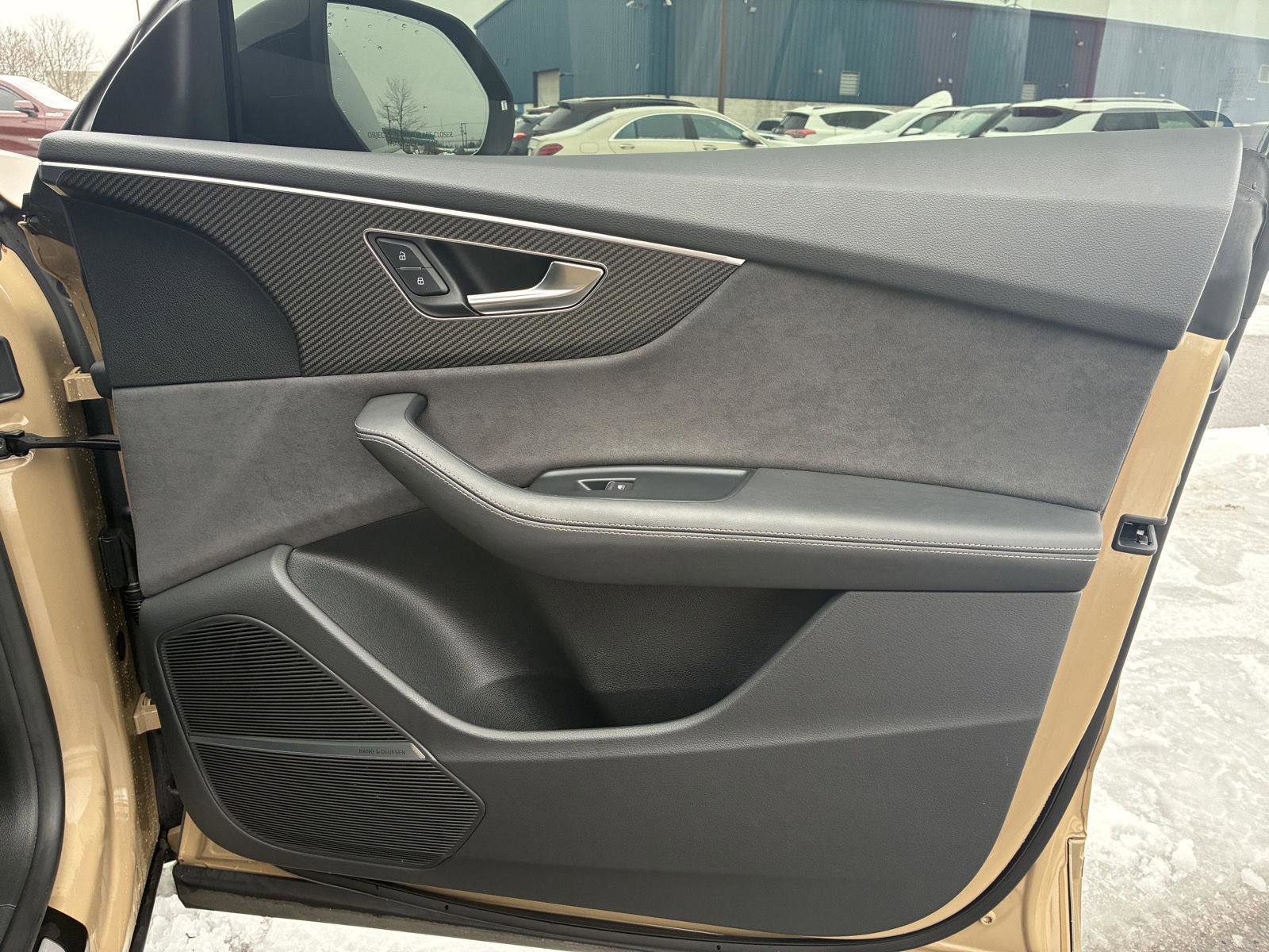 Used 2024 Audi SQ8 Premium Plus w/ 23" Wheel Package image 41