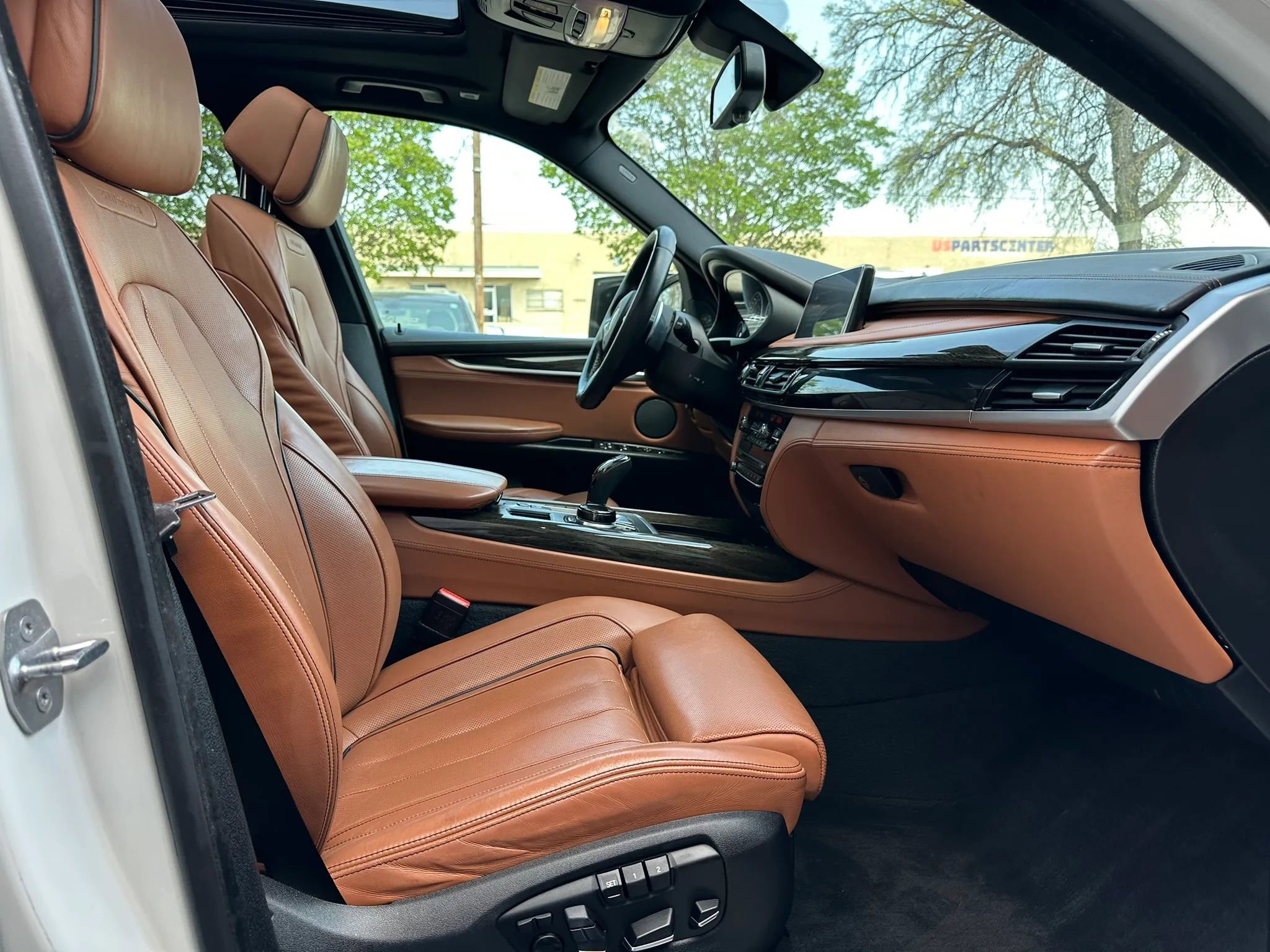 Used 2017 BMW X5 xDrive50i AWD/4WD image 24