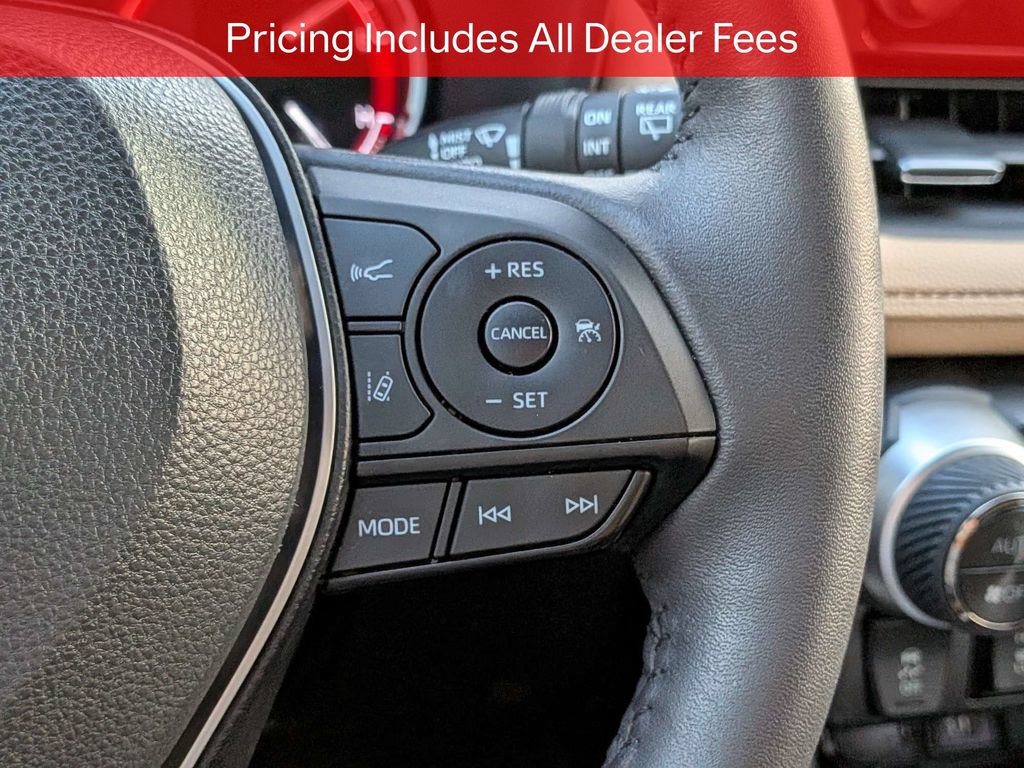 Used 2023 Toyota RAV4 XLE Premium FWD image 28
