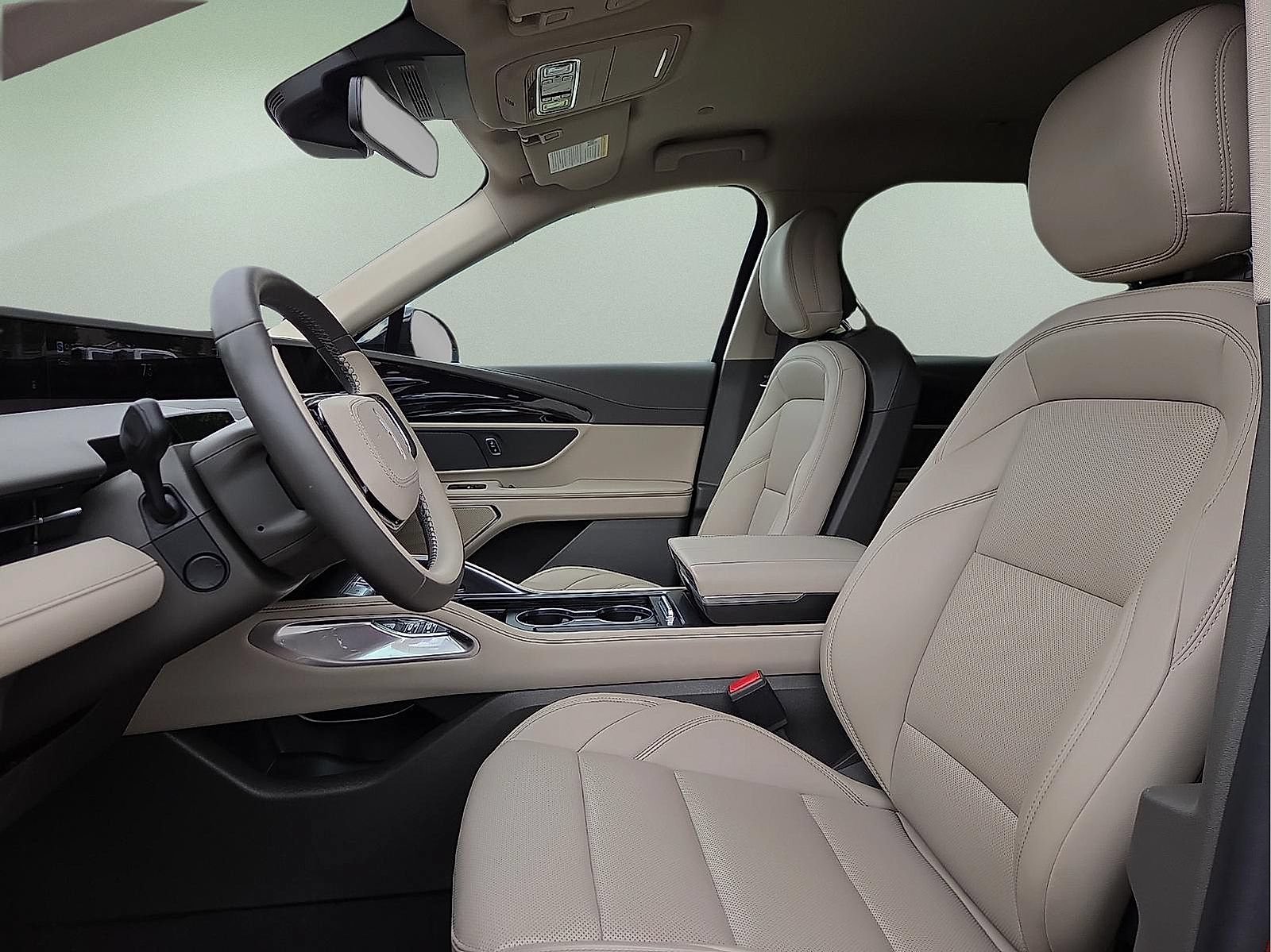 Used 2025 Lincoln Nautilus Premier AWD/4WD image 14