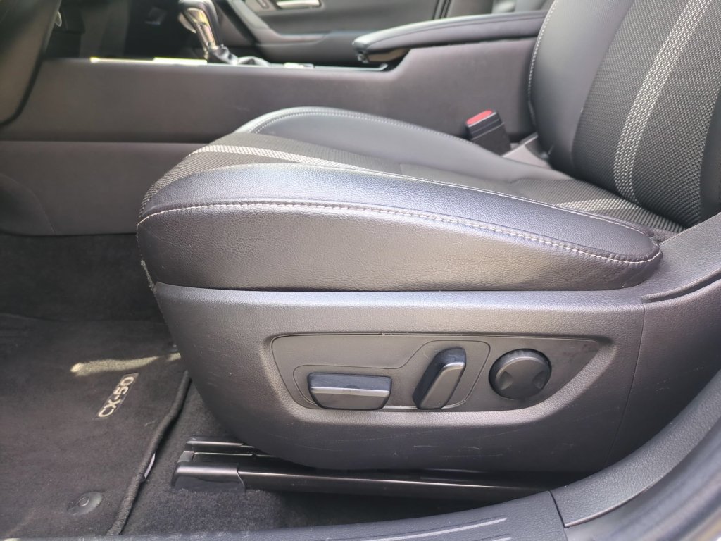 Used 2025 MAZDA CX-50 AWD 2.5 S w/ Preferred Package image 14