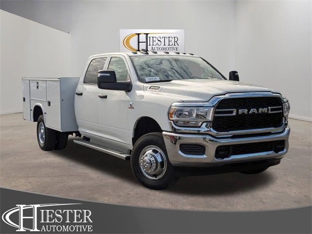 New 2024 RAM 3500 Tradesman w/ Chrome Appearance Group image 1