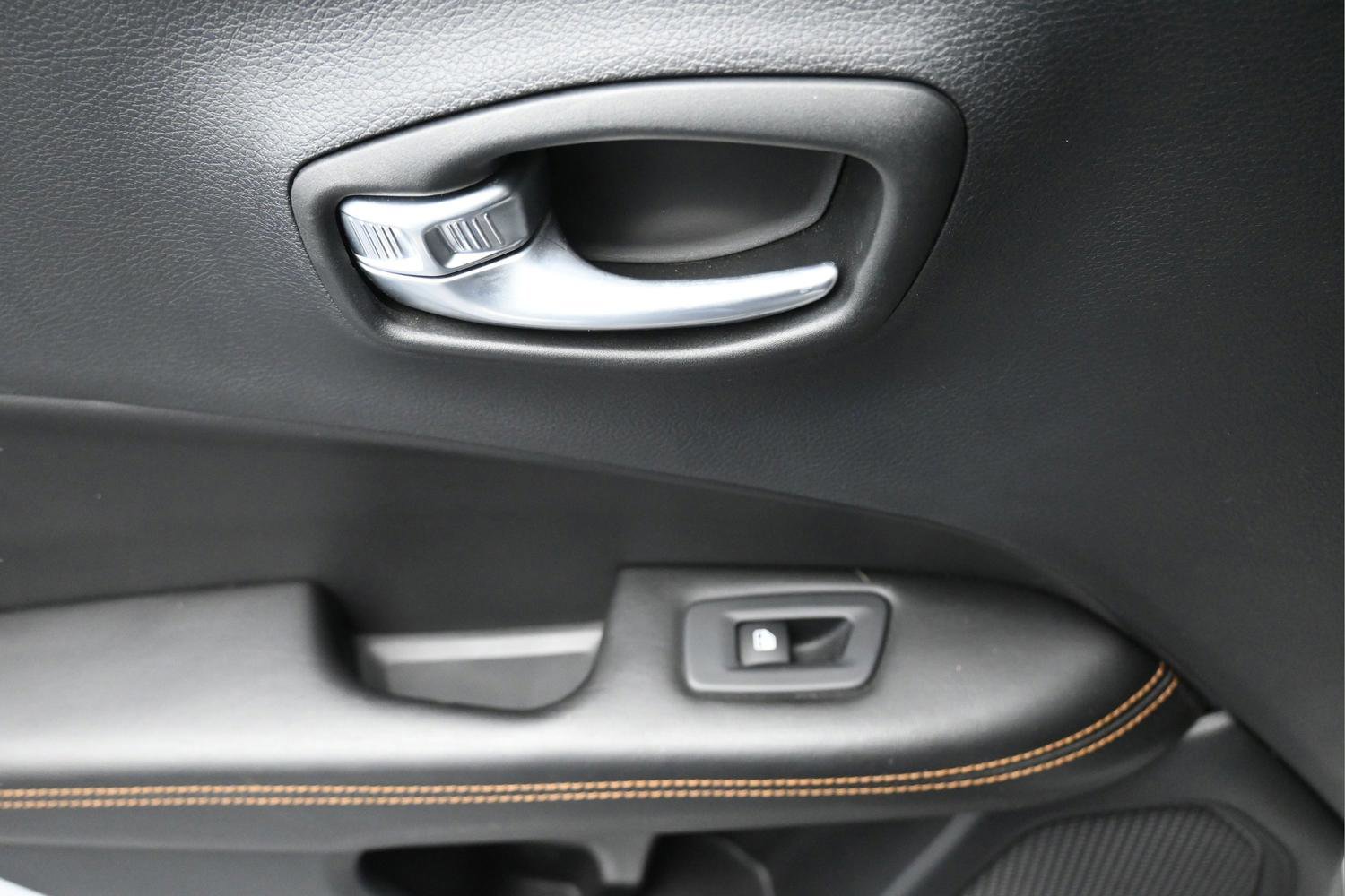 Used 2021 Jeep Compass Limited image 7