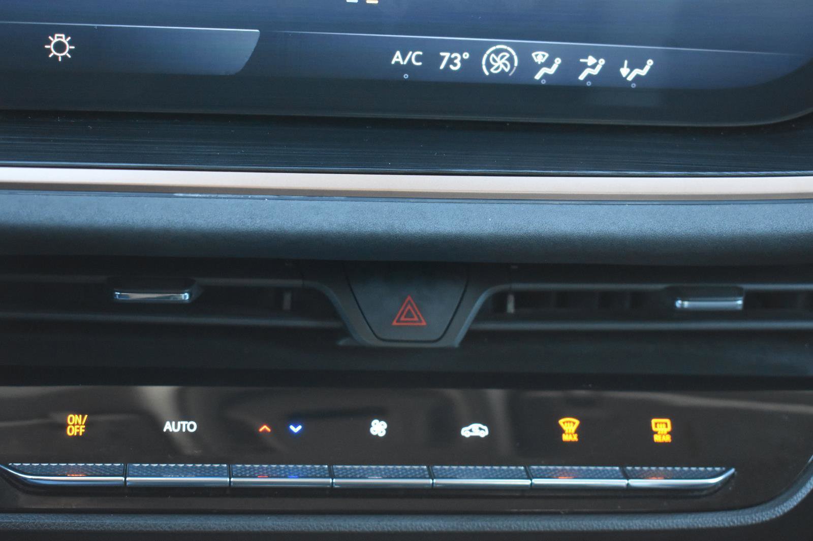 Used 2024 Buick Envision Sport Touring image 25