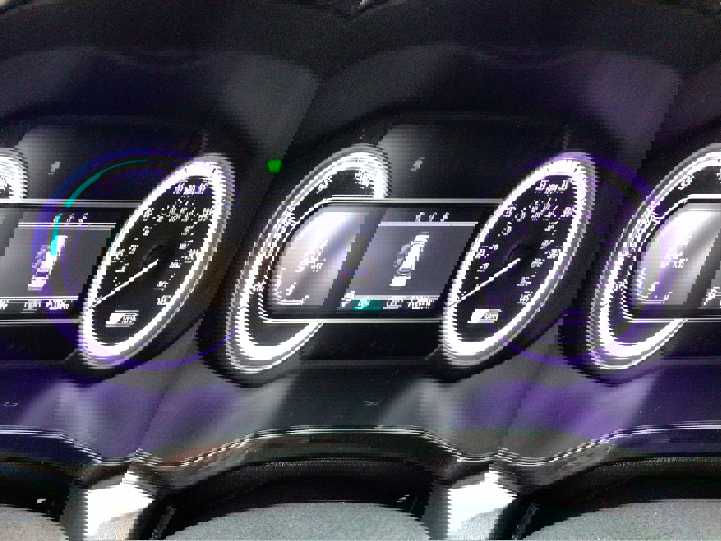 Used 2020 Kia Niro LX image 14