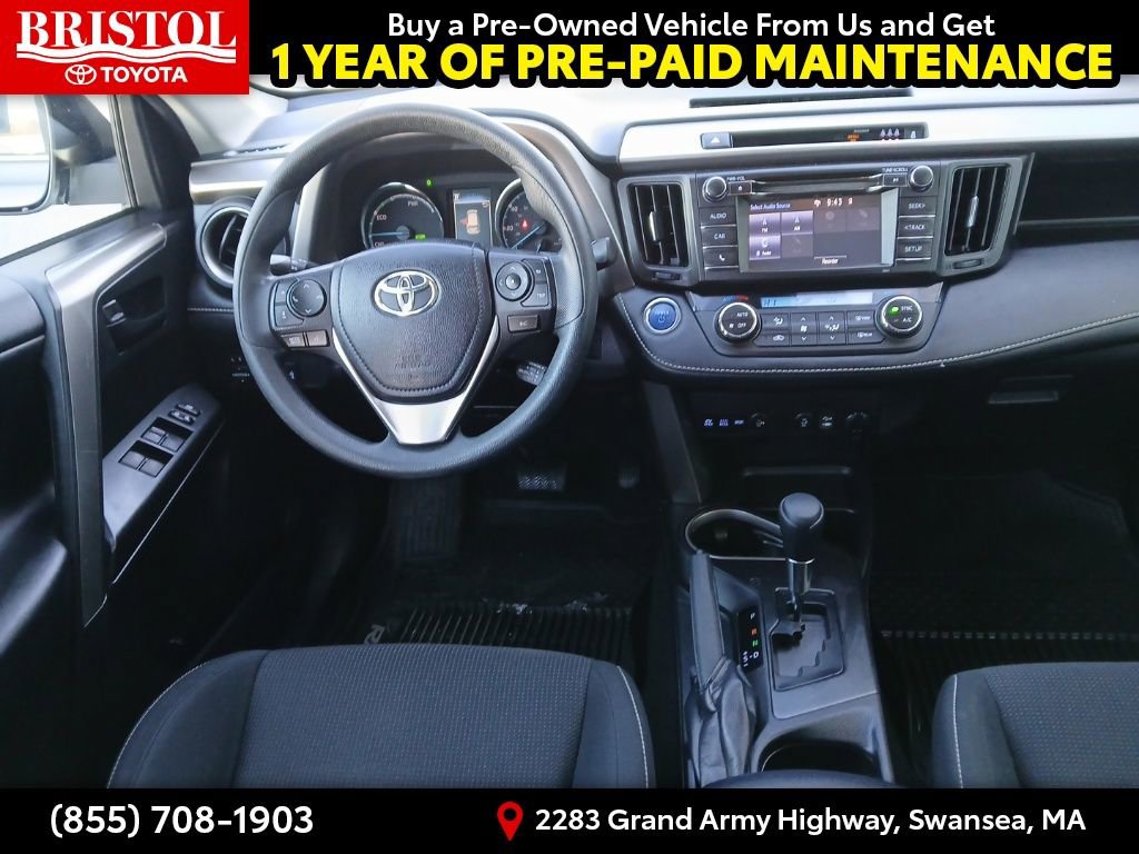 Used 2018 Toyota RAV4 LE image 16