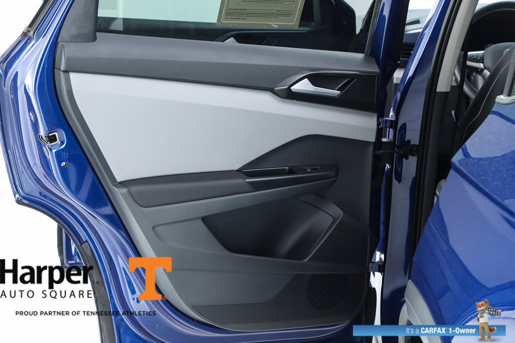 Used 2023 Volkswagen Taos SE w/ Panoramic Sunroof Package FWD image 55