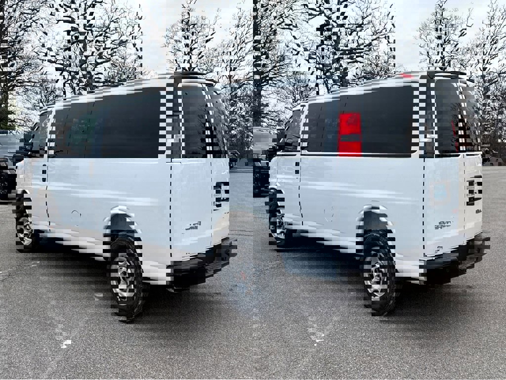 New 2025 GMC Savana 3500 LS image 3