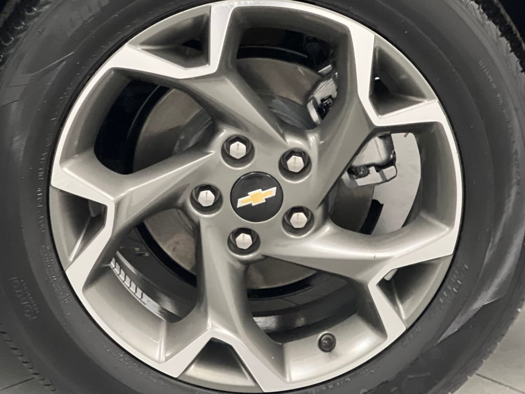 Used 2025 Chevrolet Trax LT w/ LT Convenience Package FWD image 59