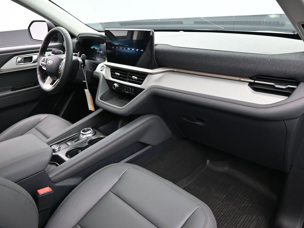 New 2026 Ford Explorer Active w/ Active Comfort Package image 34