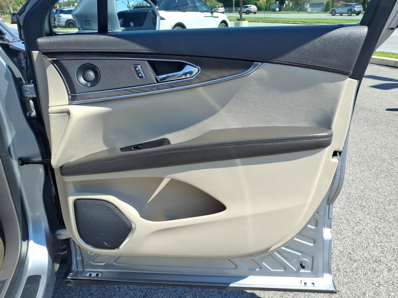 Certified 2020 Lincoln Nautilus Reserve AWD/4WD image 32