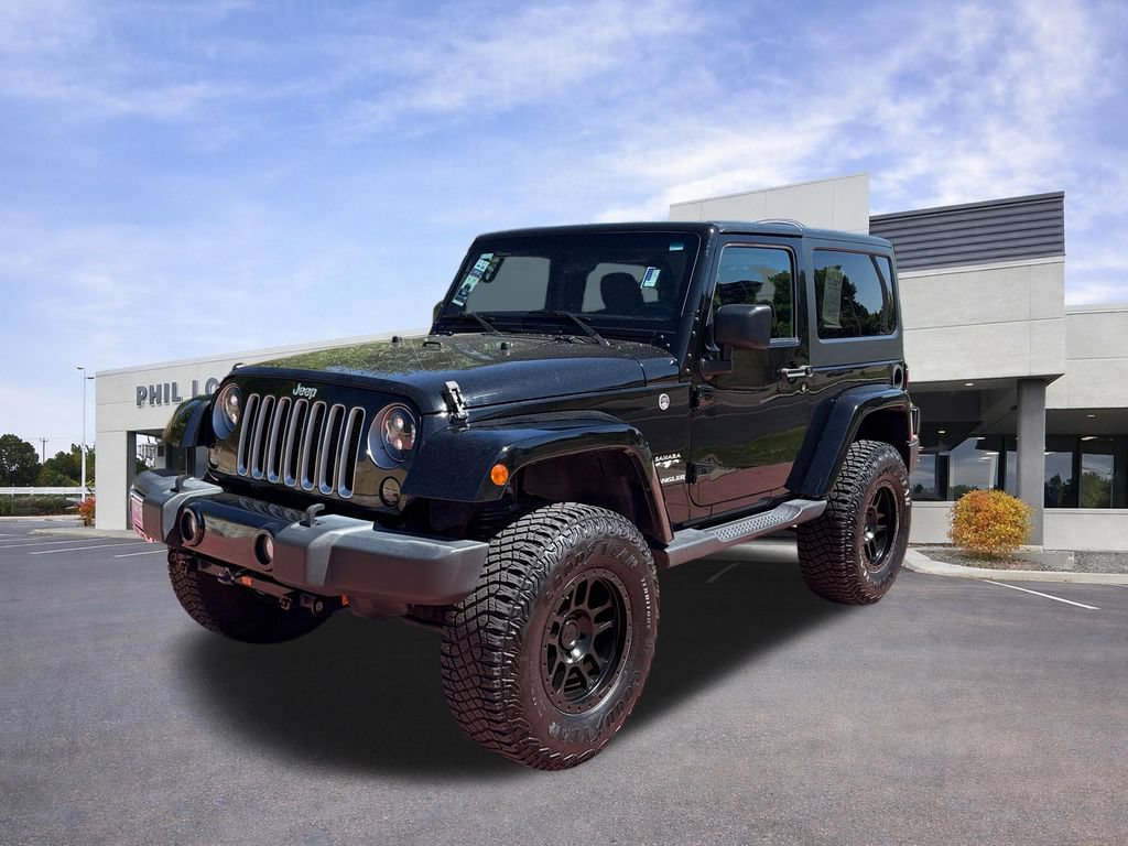 Used 2017 Jeep Wrangler Sahara AWD/4WD image 4