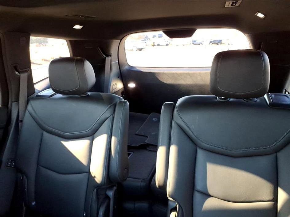 Used 2025 Cadillac XT6 Premium Luxury image 20
