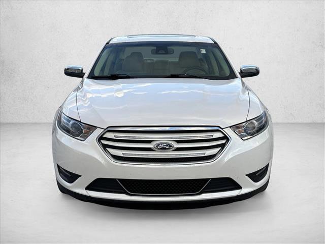 Used 2019 Ford Taurus Limited image 2