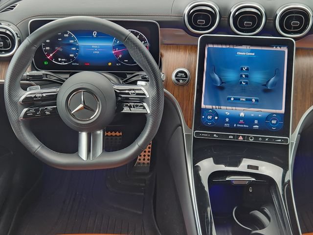 Used 2024 Mercedes-Benz GLC 300 4MATIC image 27