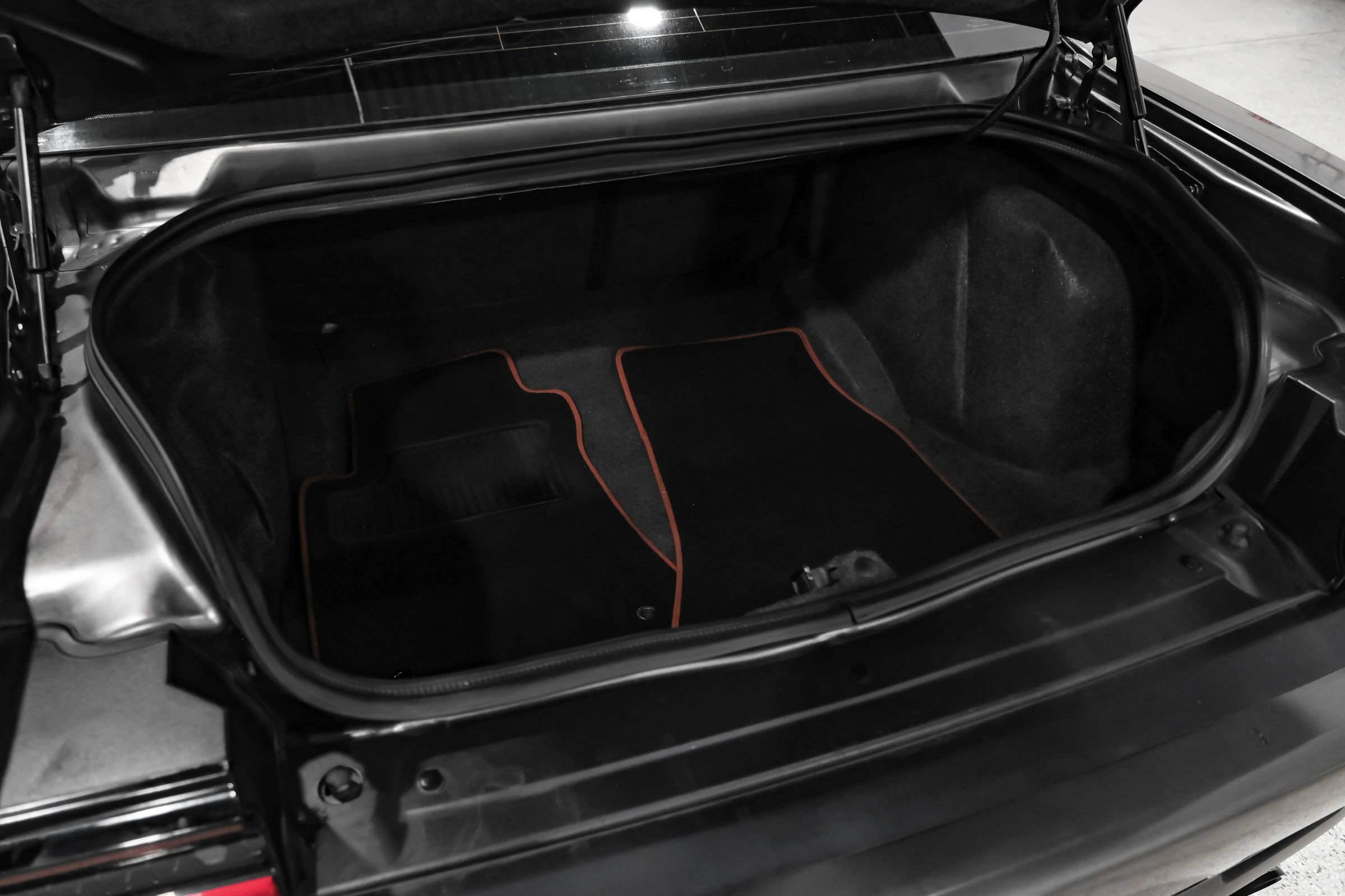 Used 2019 Dodge Challenger R/T Scat Pack w/ Dynamics Package RWD image 48
