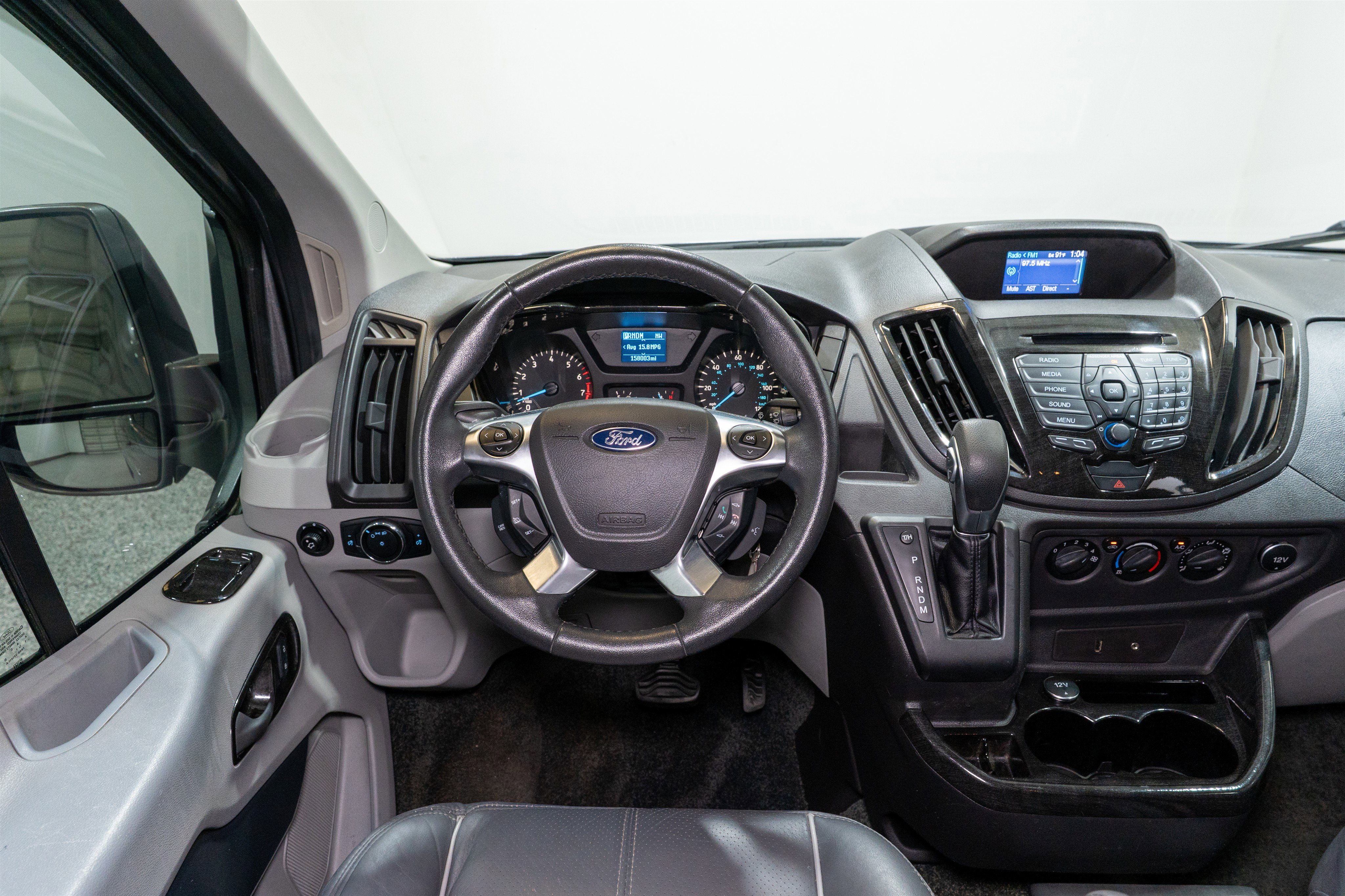 Used 2015 Ford Transit 150 130 Low Roof w/ Exterior Upgrade Package RWD image 18