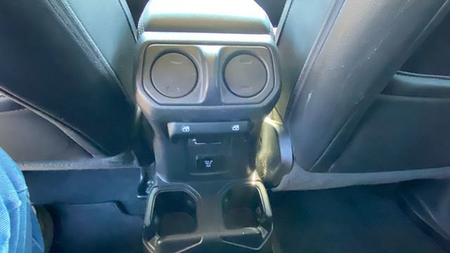 Used 2023 Jeep Gladiator Overland w/ Popular Equipment Package AWD/4WD image 15