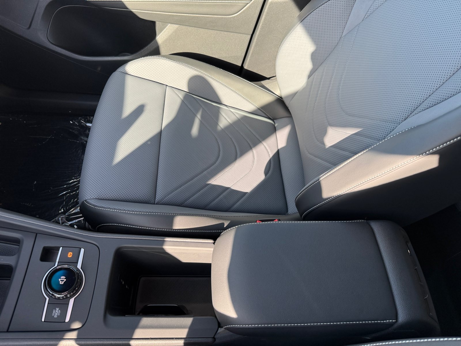 New 2026 Volkswagen Tiguan SE AWD/4WD image 14