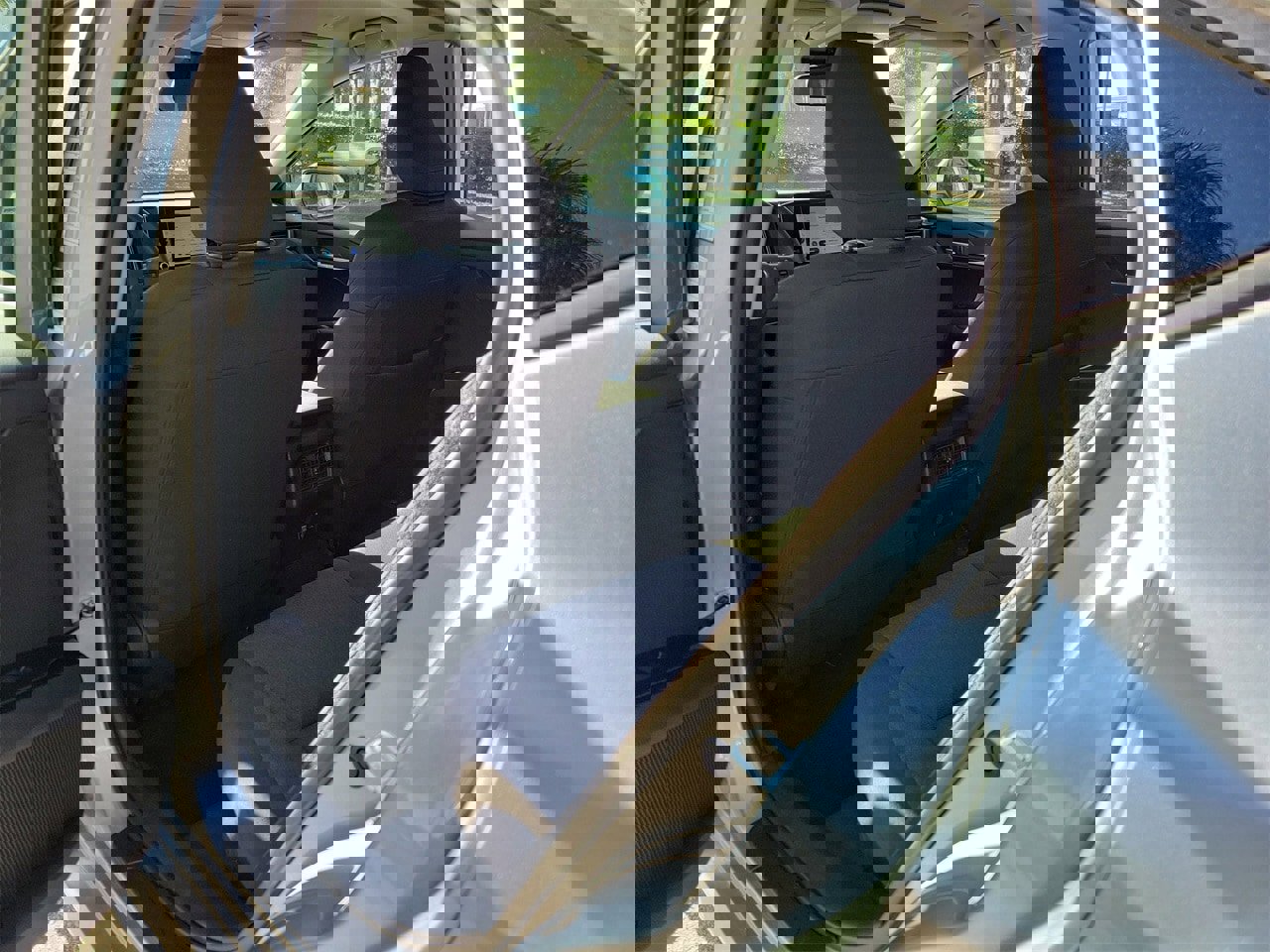 Used 2025 Toyota Camry LE image 10