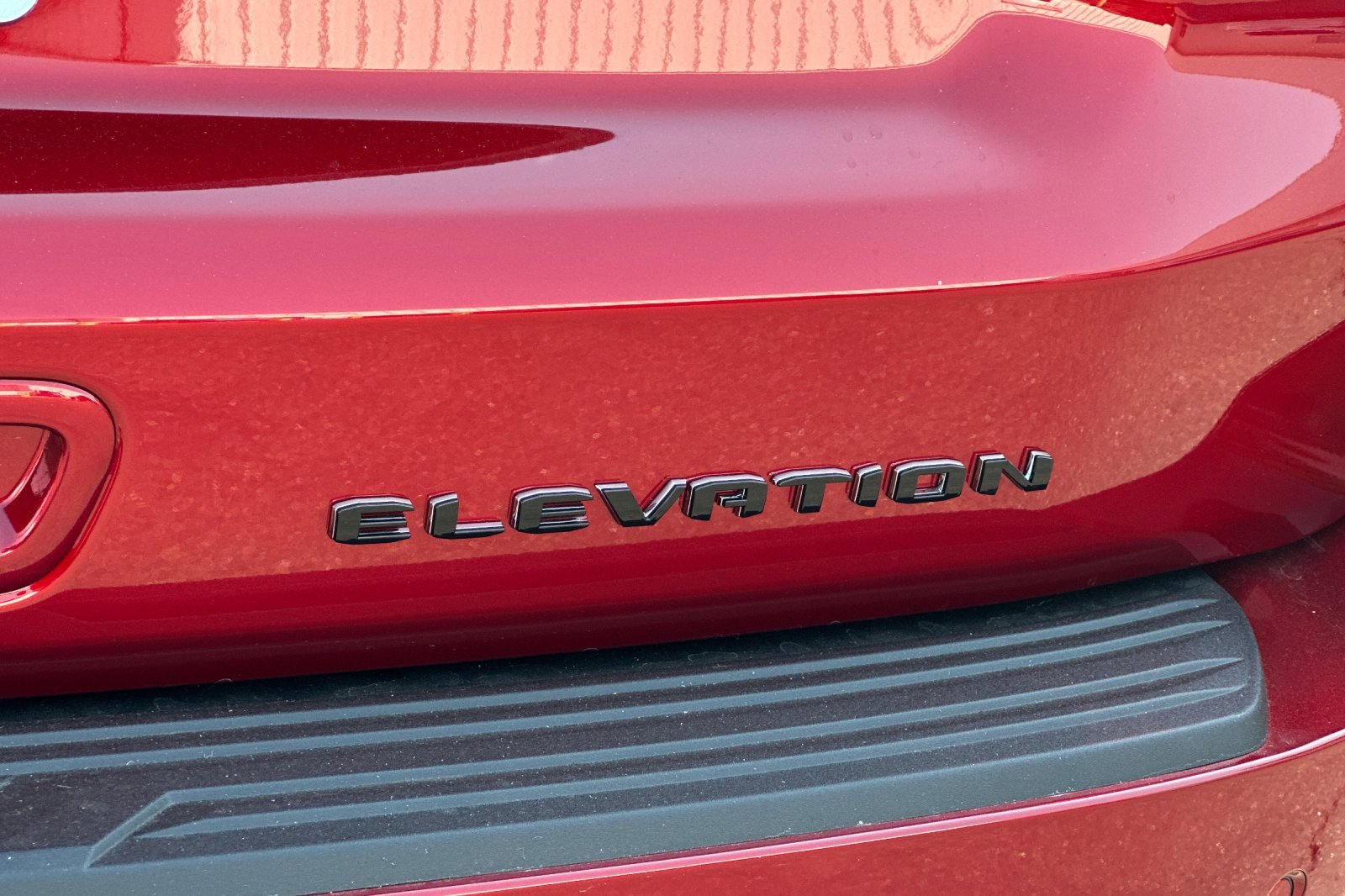 New 2025 GMC Yukon XL Elevation image 7