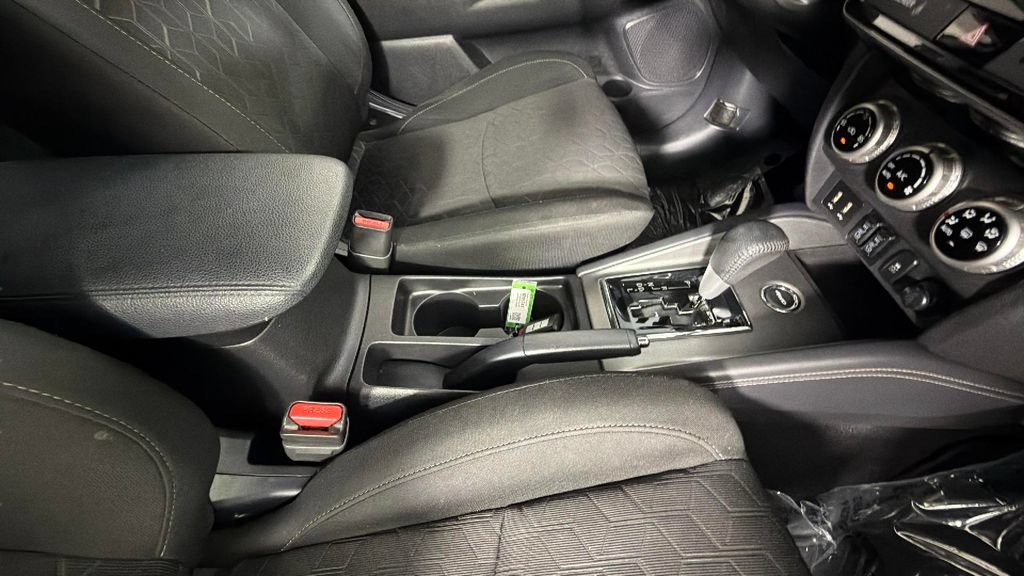 Used 2020 Mitsubishi Outlander Sport ES AWD/4WD image 33