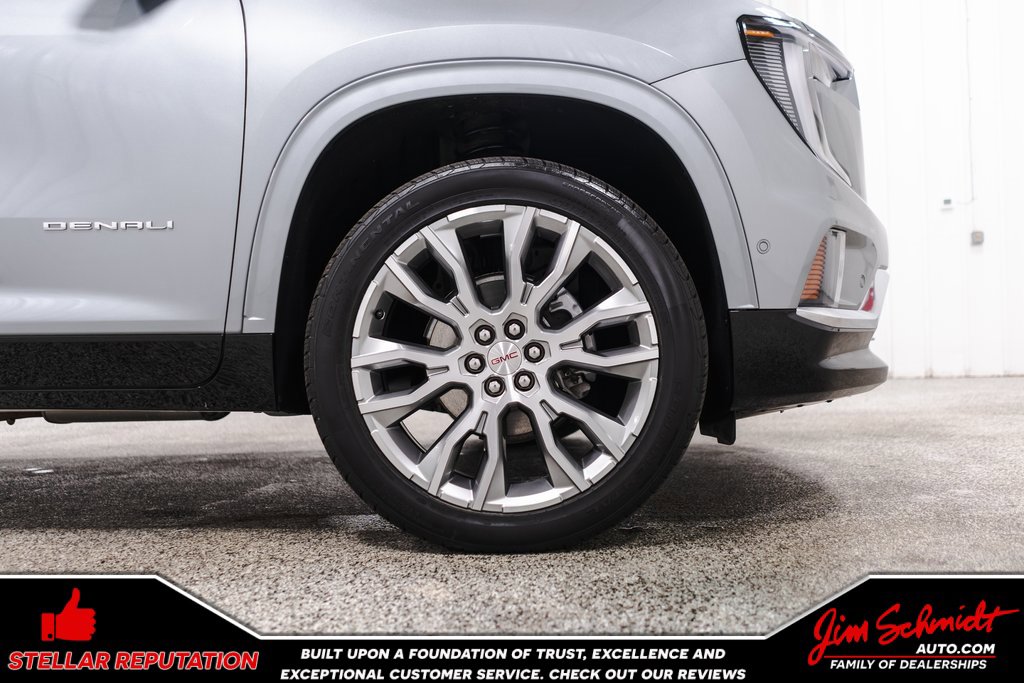 Used 2024 GMC Acadia Denali image 7